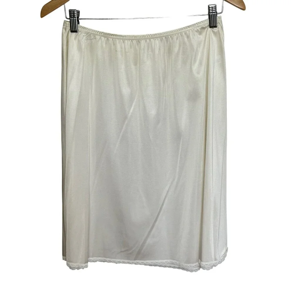 Vintage Vanity Fair Half Slip Large Cream Nylon Lace Trim 22" Made in USA - Picture 5 of 9